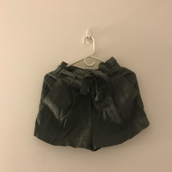 The Group By Babaton Anderson Shorts - Picture 1 of 5